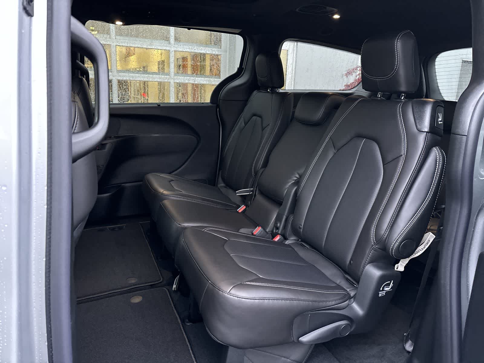 Thumbnail: 2026 Chrysler Pacifica - 7