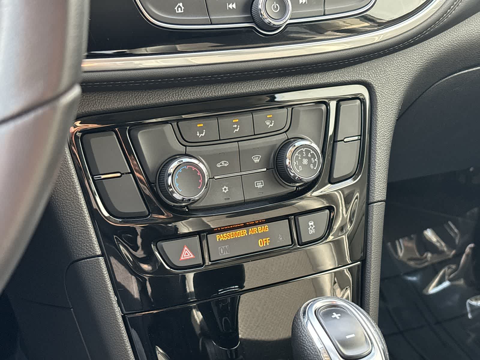 Thumbnail: 2019 Buick Encore - 20