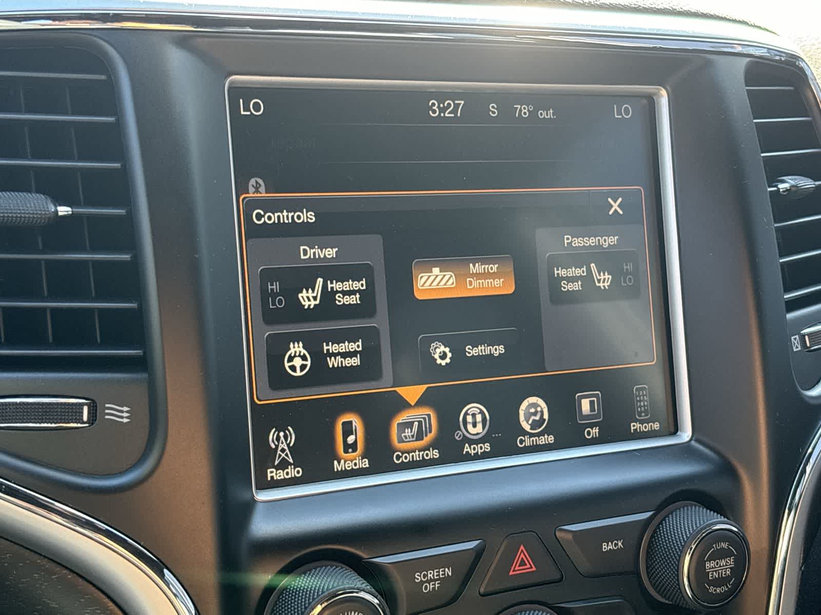 Thumbnail: 2015 Jeep Grand Cherokee - 15
