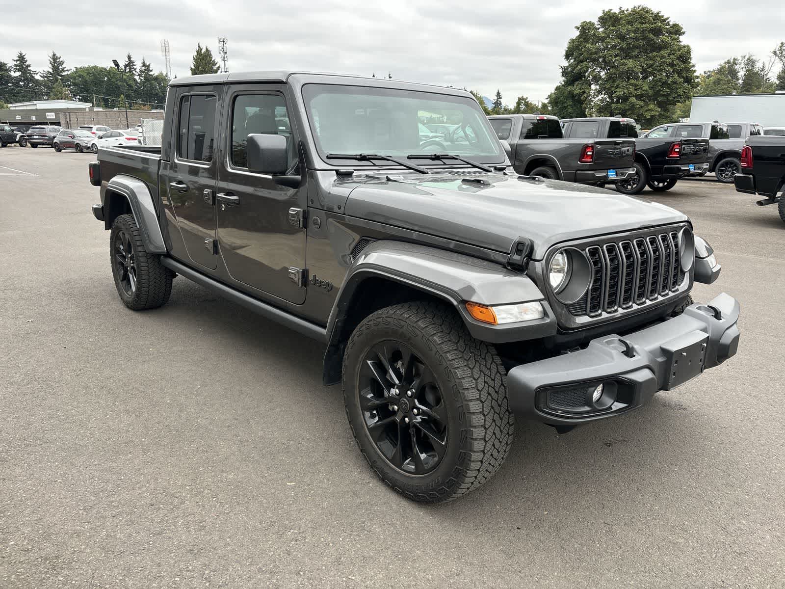 Thumbnail: 2024 Jeep Gladiator - 6
