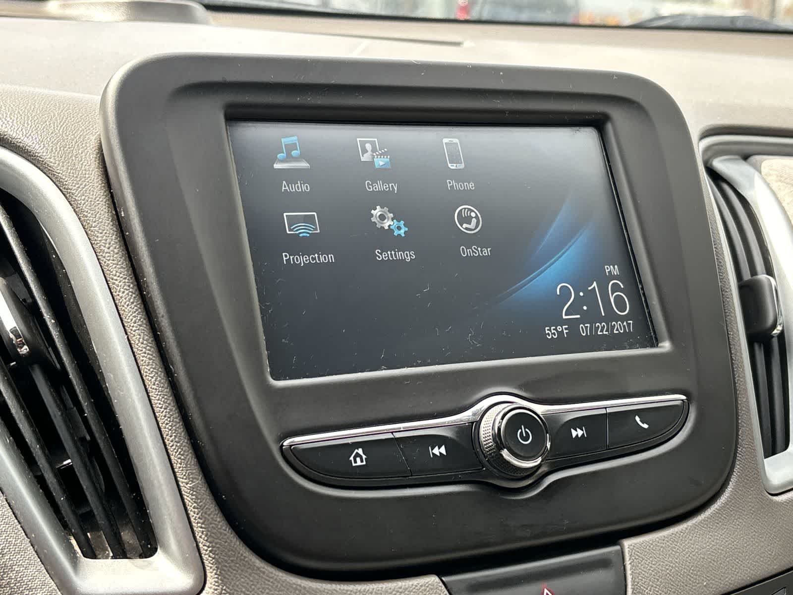 Thumbnail: 2018 Chevrolet Malibu - 12