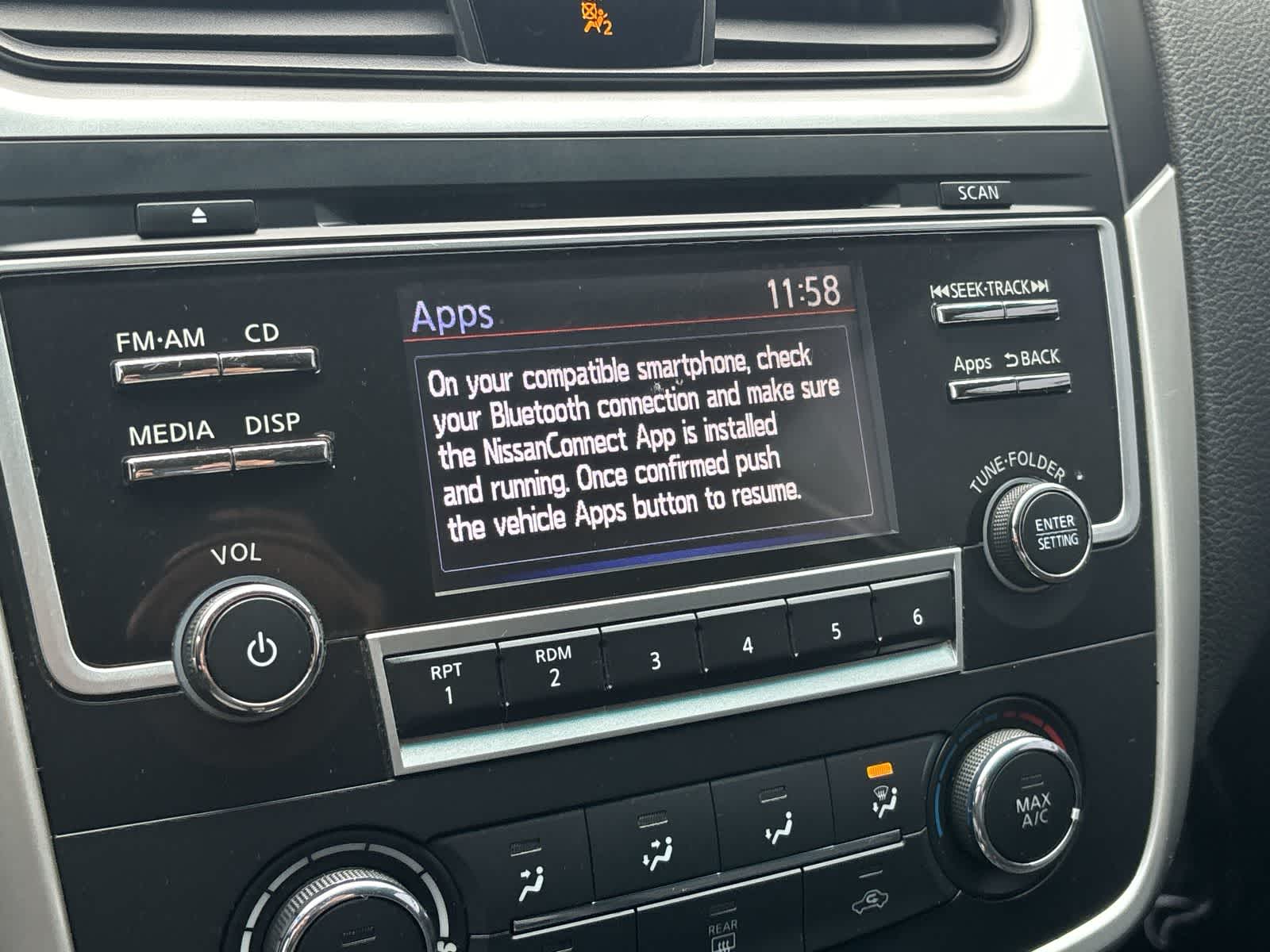 Thumbnail: 2016 Nissan Altima - 19