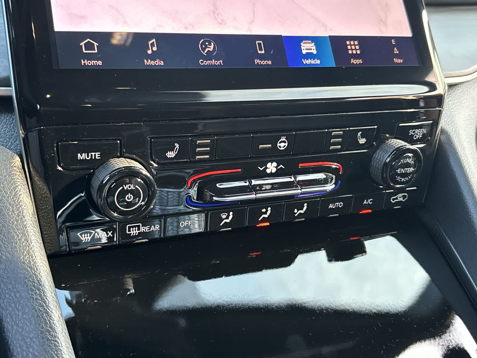 Thumbnail: 2025 Jeep Grand Cherokee - 23