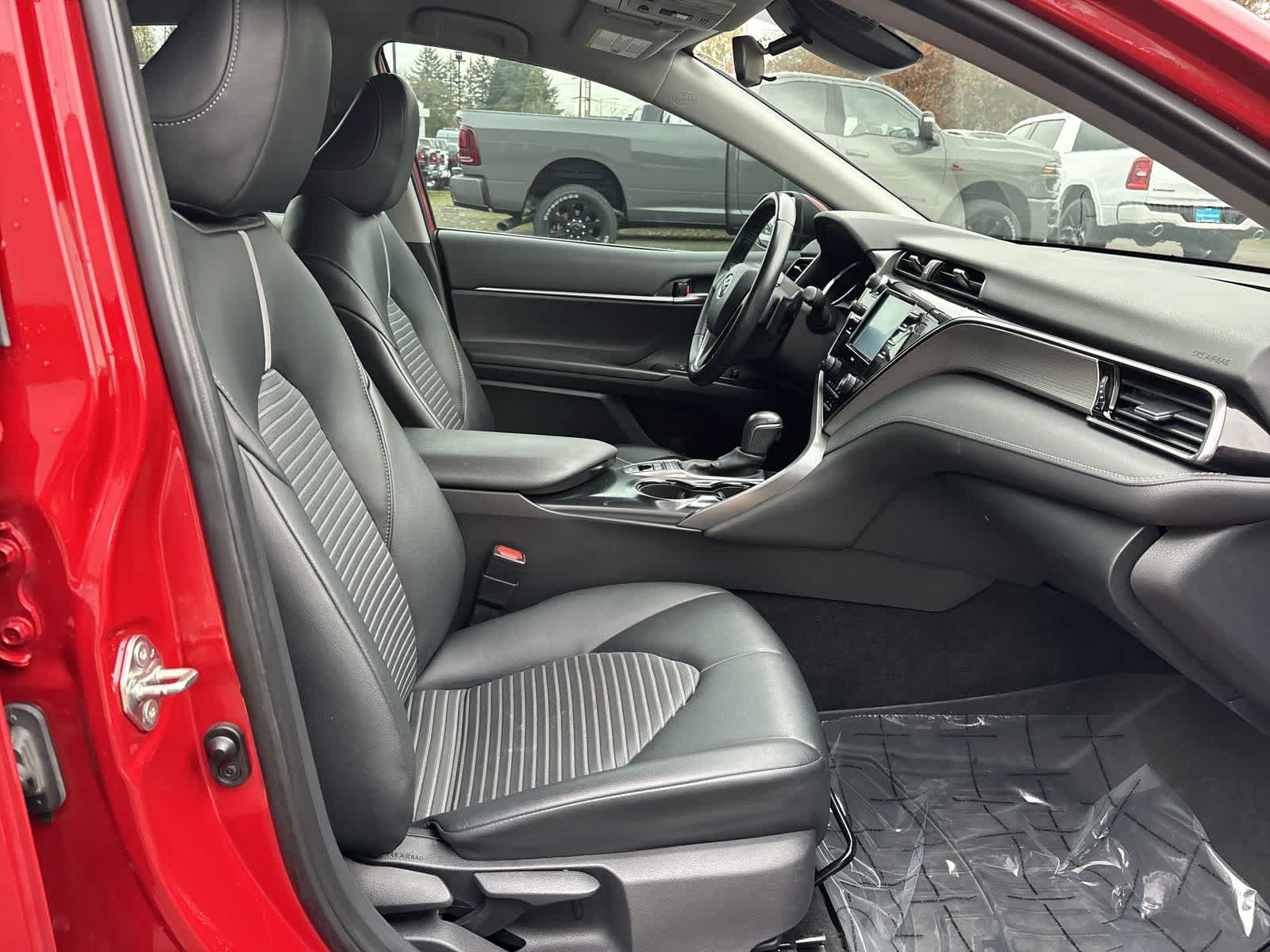 Thumbnail: 2020 Toyota Camry - 6