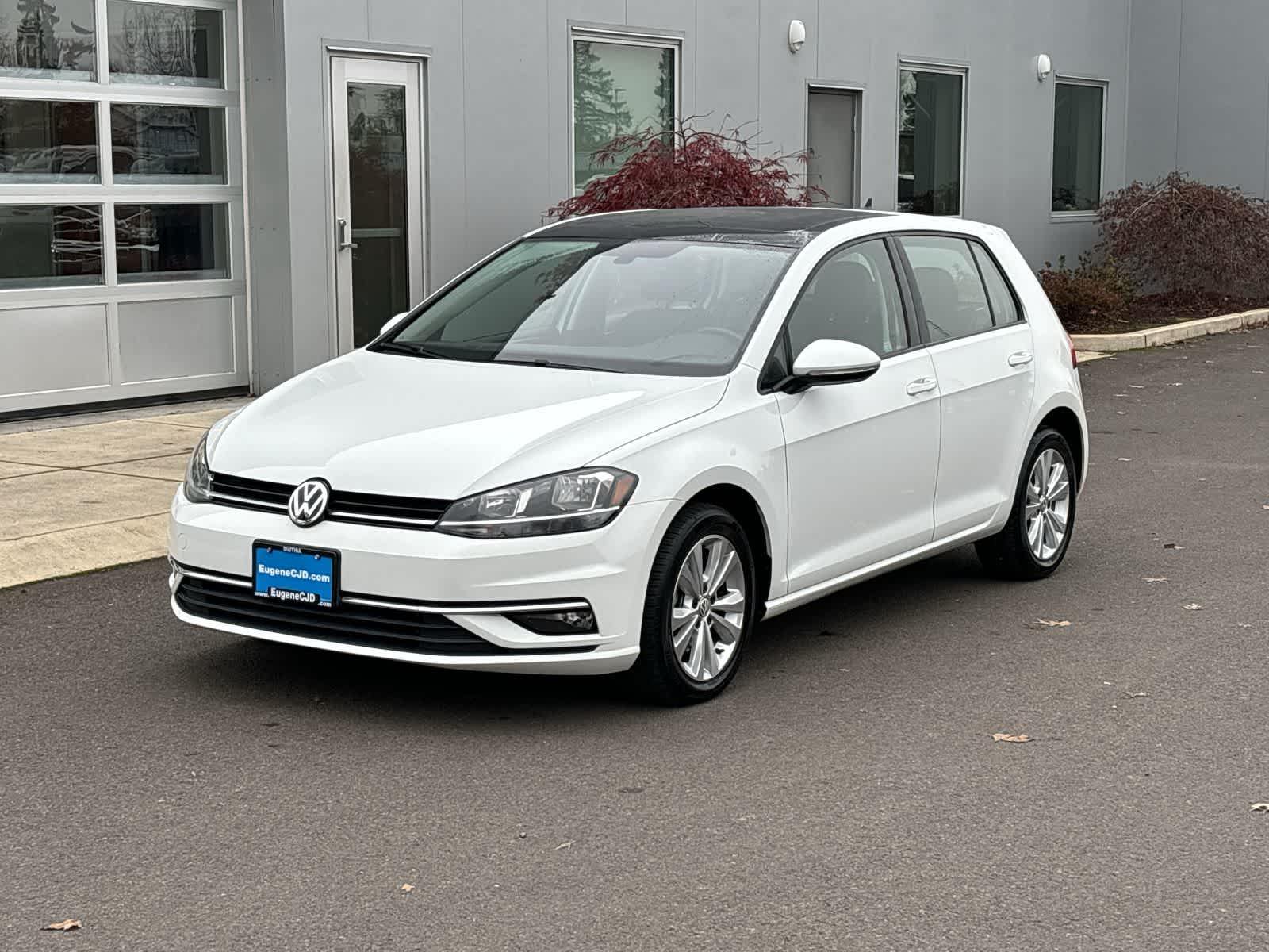 Thumbnail: 2019 Volkswagen Golf - 1
