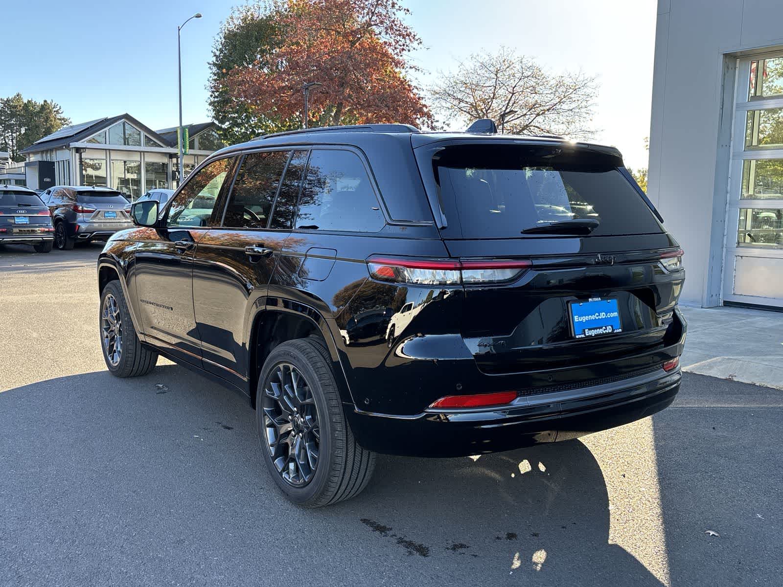 New 2027 Jeep Grand Cherokee Summit Sport Utility