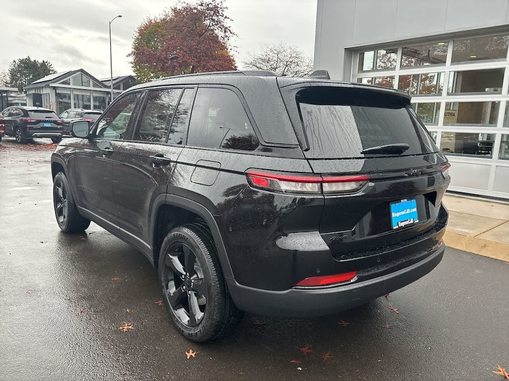 New 2025 Jeep Grand Cherokee Altitude X Sport Utility