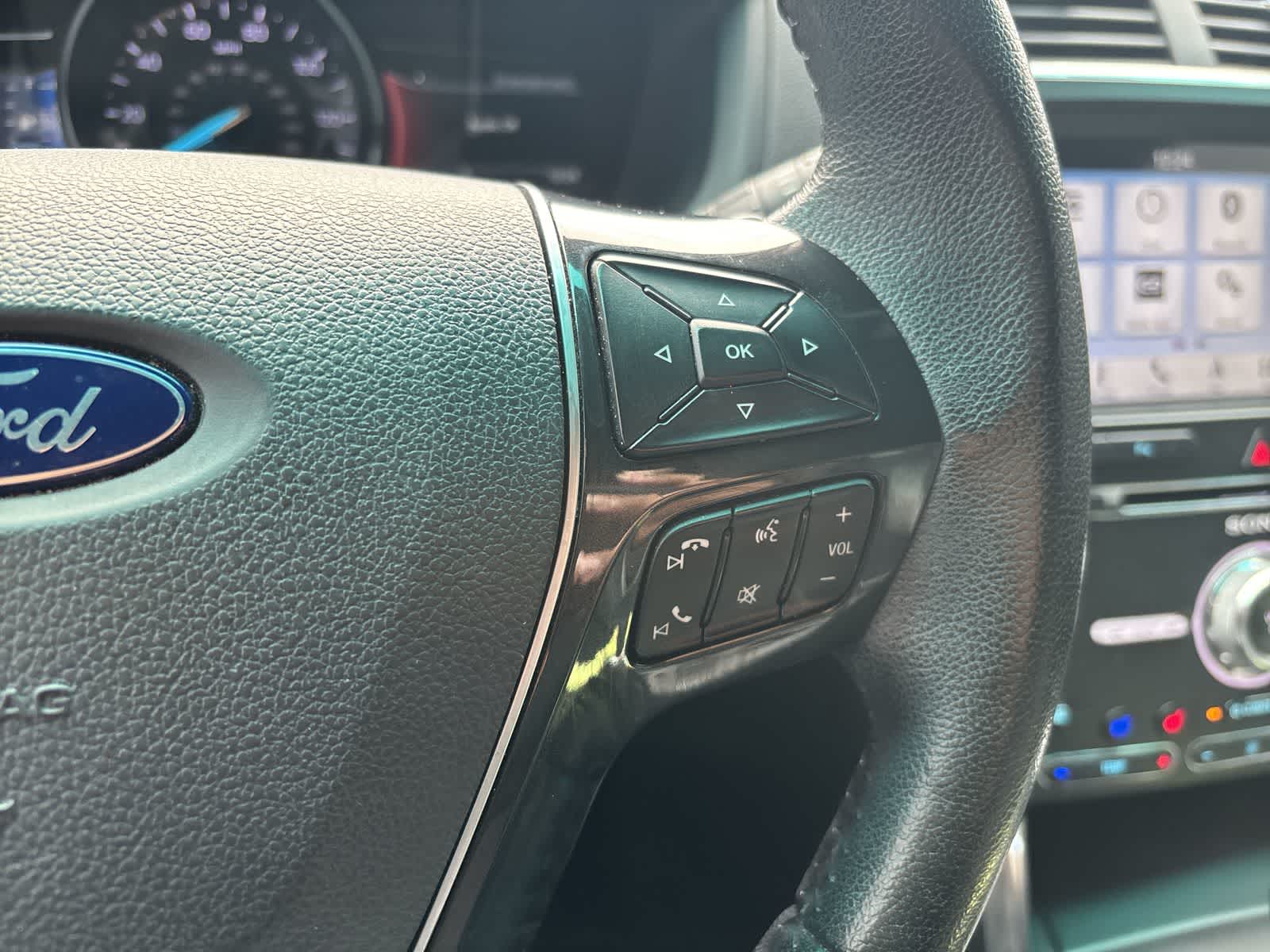 Thumbnail: 2017 Ford Explorer - 7