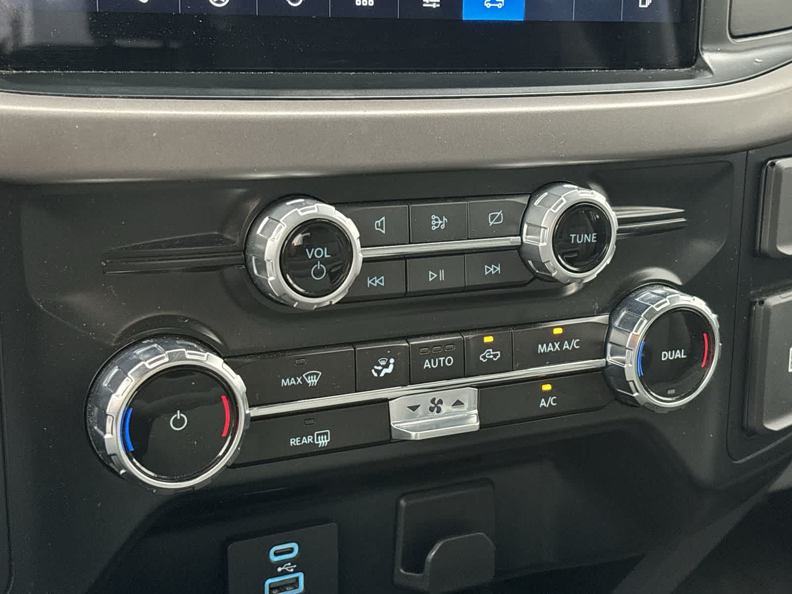 Thumbnail: 2024 Ford F-150 - 24