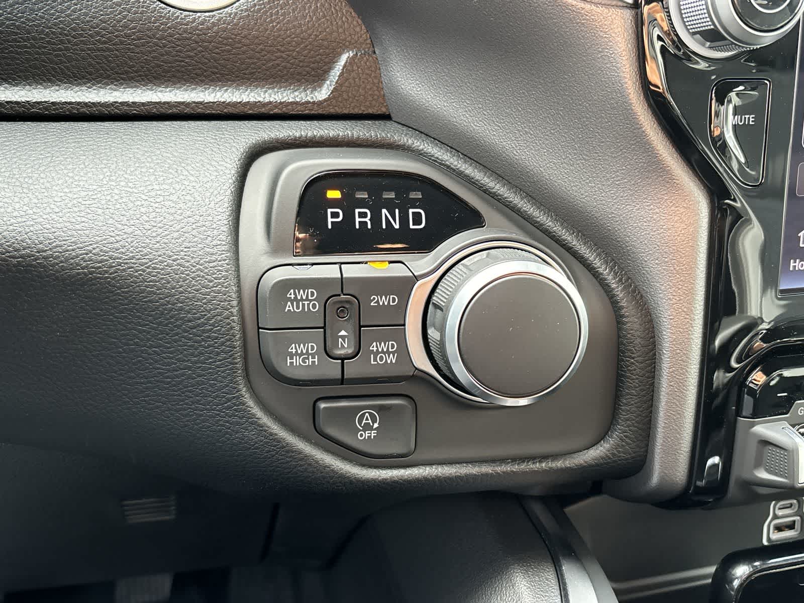 Thumbnail: 2026 RAM 1500 - 27