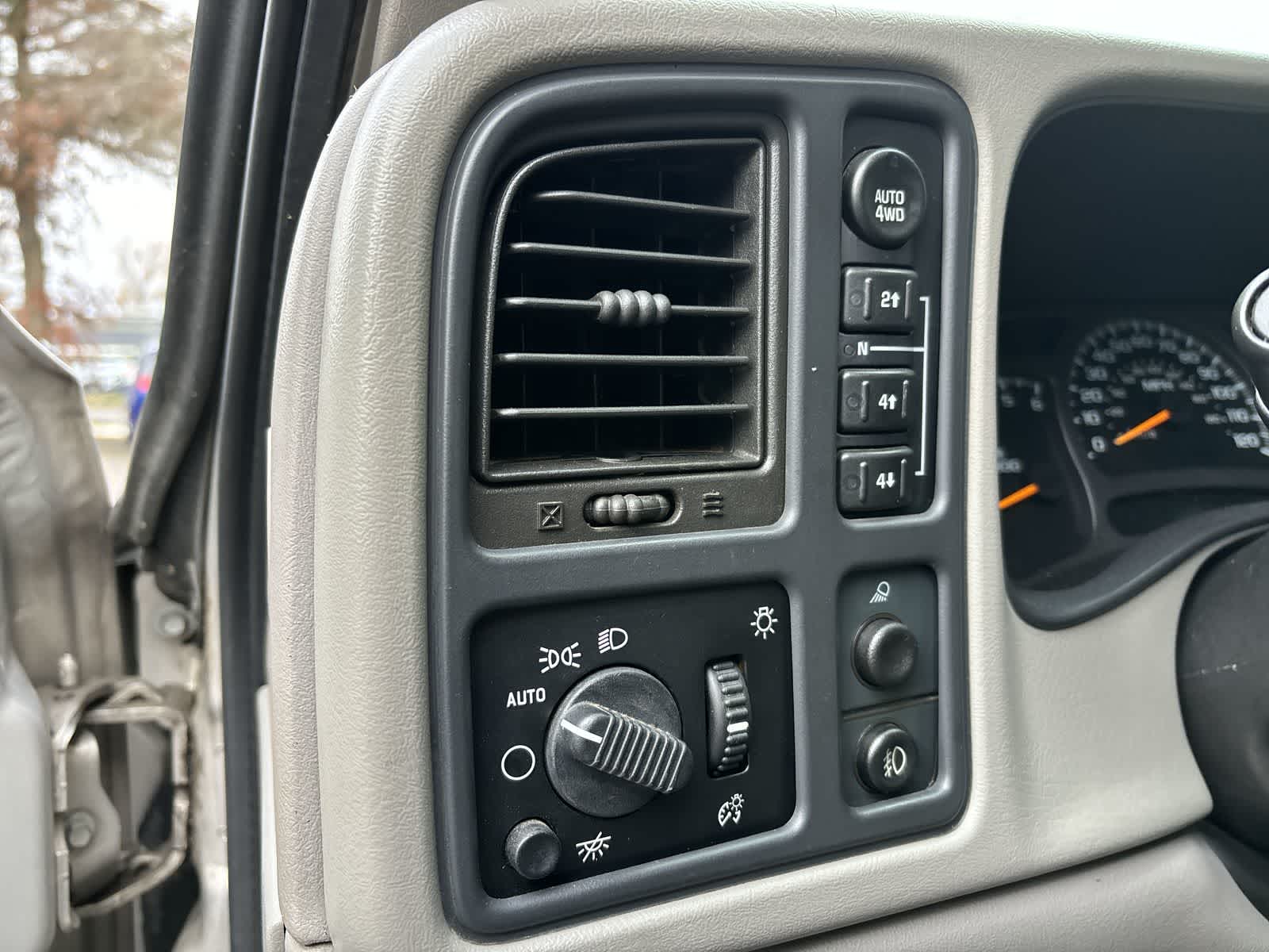 Thumbnail: 2005 GMC Sierra 1500 - 14