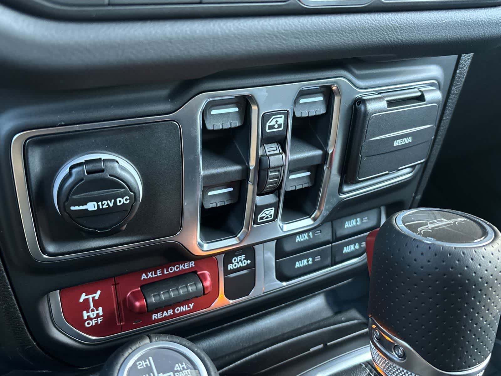 Thumbnail: 2026 Jeep Gladiator - 26