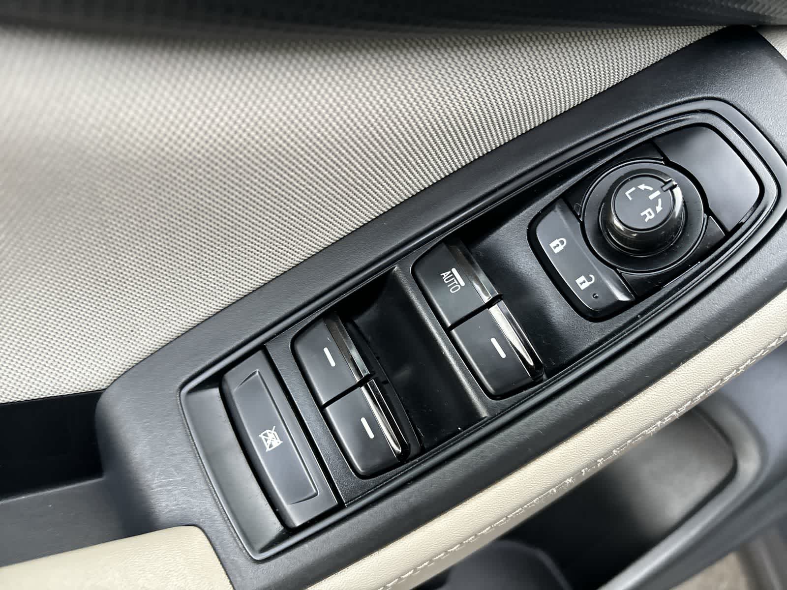 Thumbnail: 2022 Subaru Forester - 9