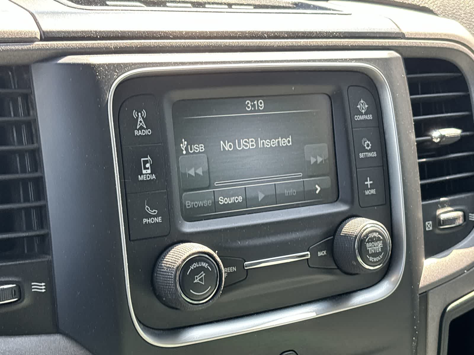 2017 RAM 1500 Tradesman 11