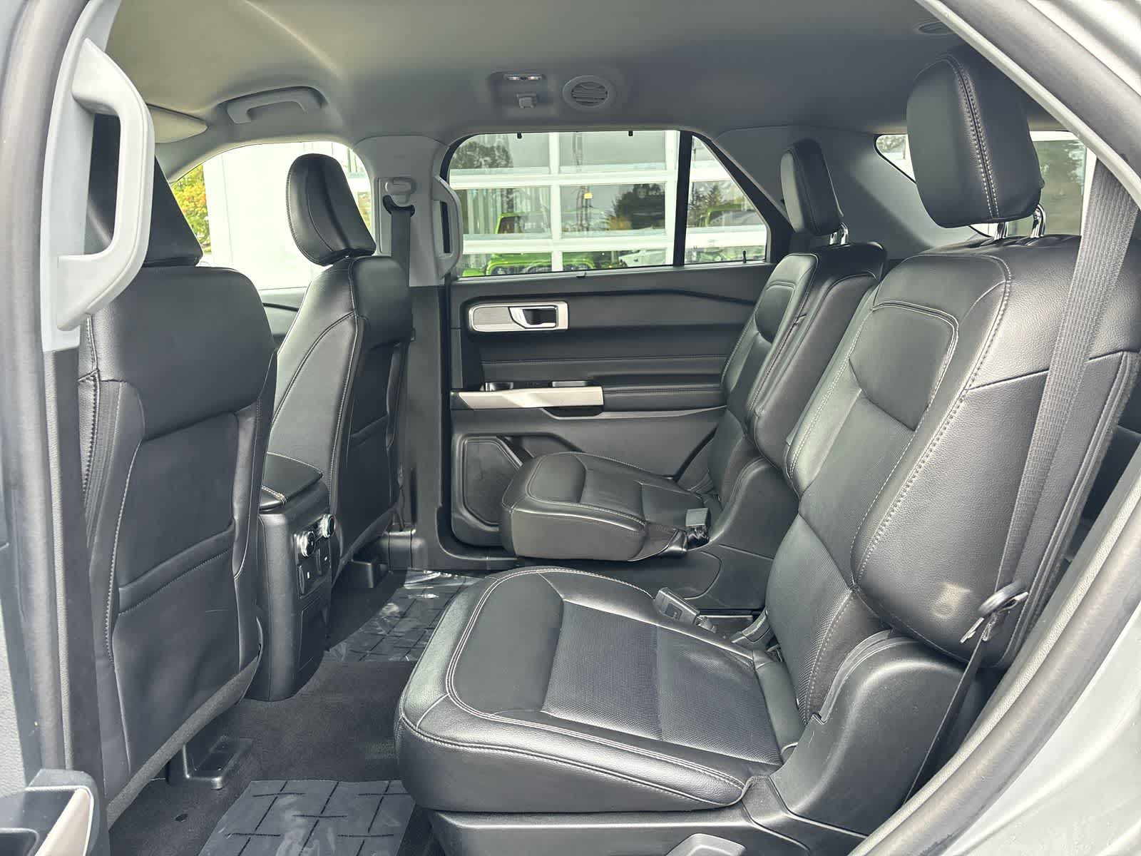 Thumbnail: 2023 Ford Explorer - 8