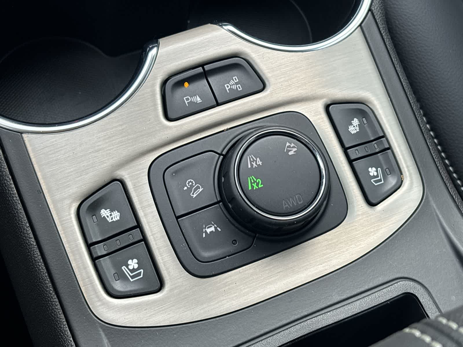 Thumbnail: 2023 GMC Terrain - 29