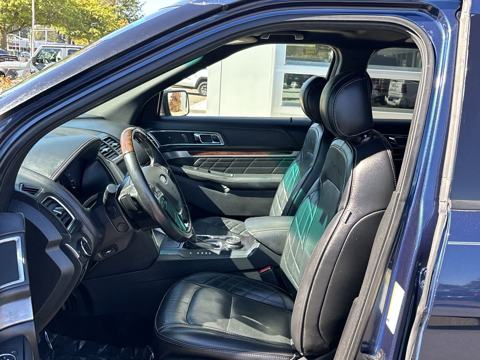 Thumbnail: 2016 Ford Explorer - 12