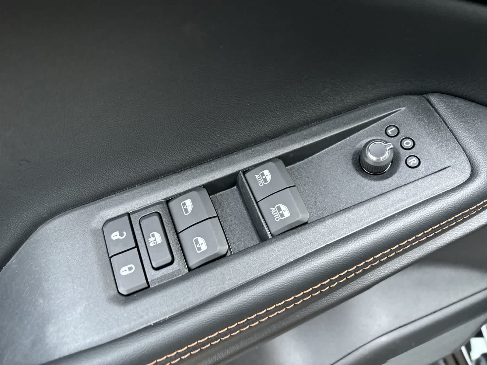 Thumbnail: 2026 Jeep Cherokee - 9