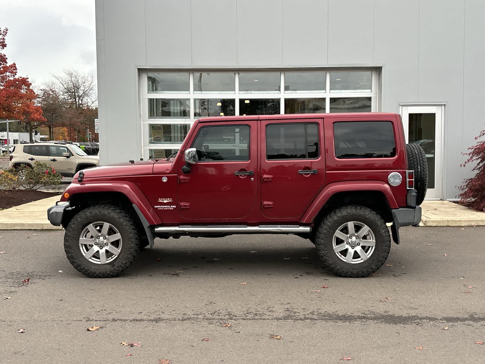 2012 Jeep Wrangler Unlimited Sahara photo 2