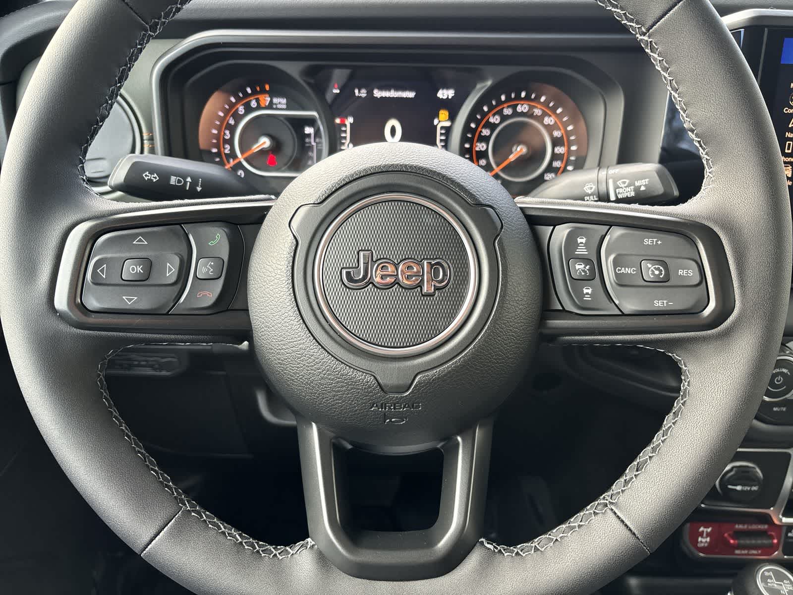 Thumbnail: 2026 Jeep Gladiator - 11