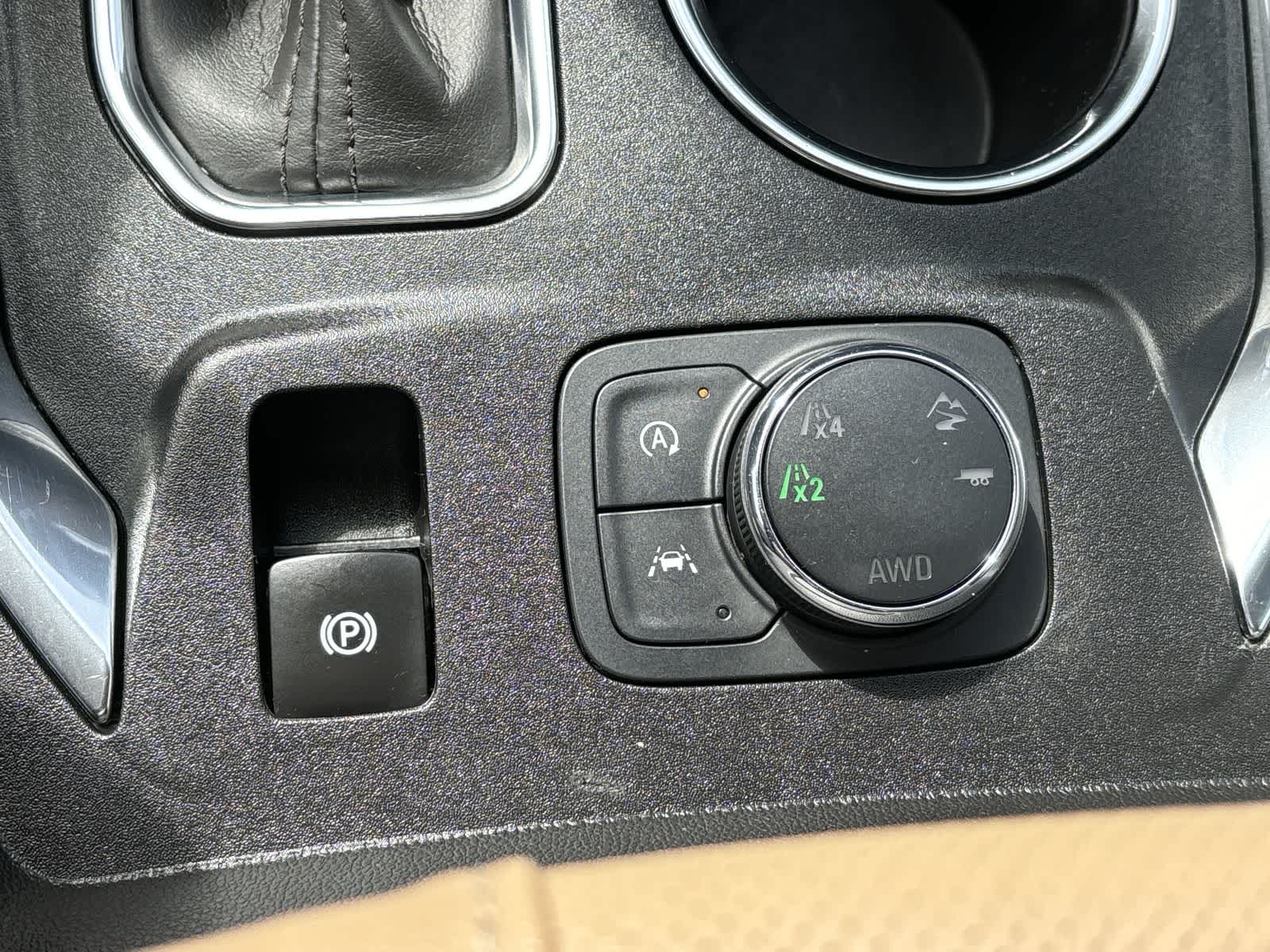 Thumbnail: 2023 Chevrolet Traverse - 27