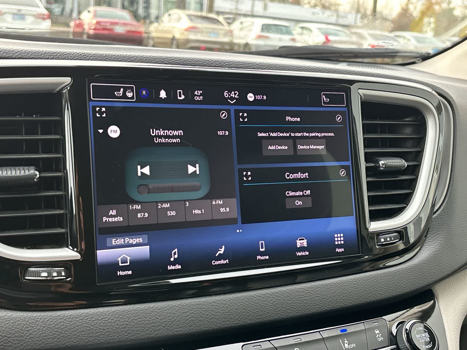 Thumbnail: 2024 Chrysler Pacifica - 15