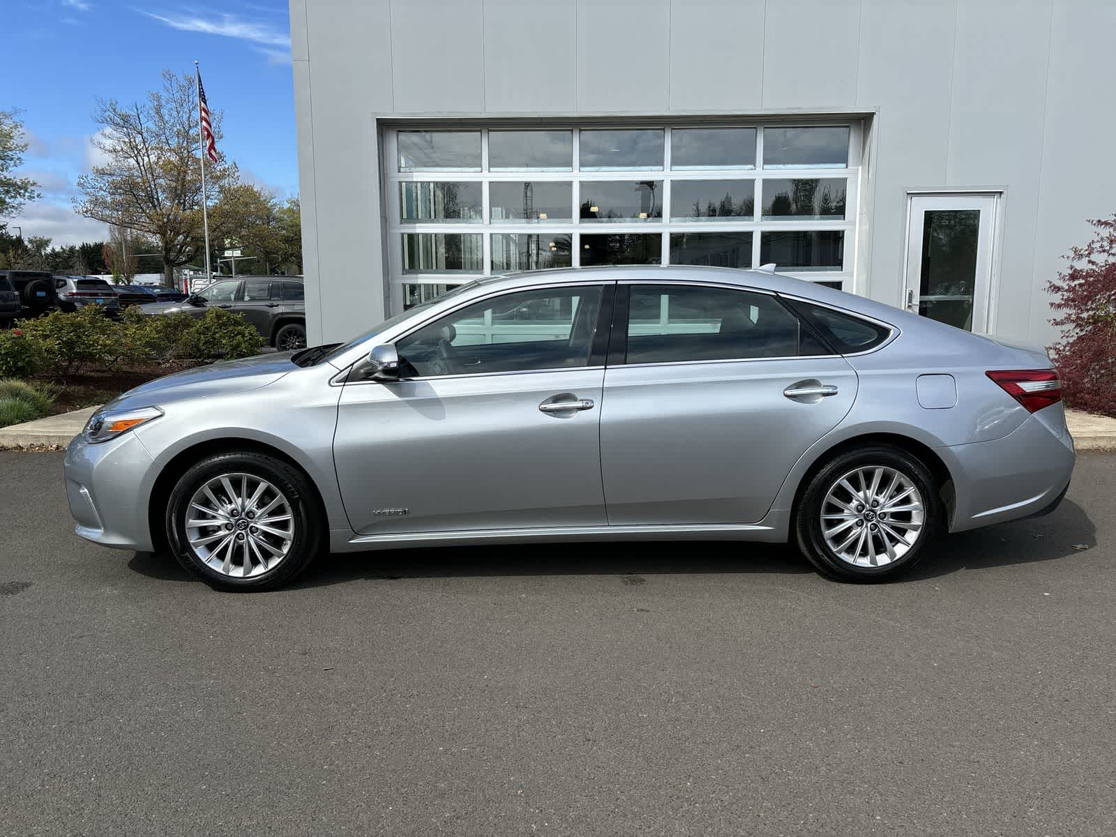 Thumbnail: 2018 Toyota Avalon - 2