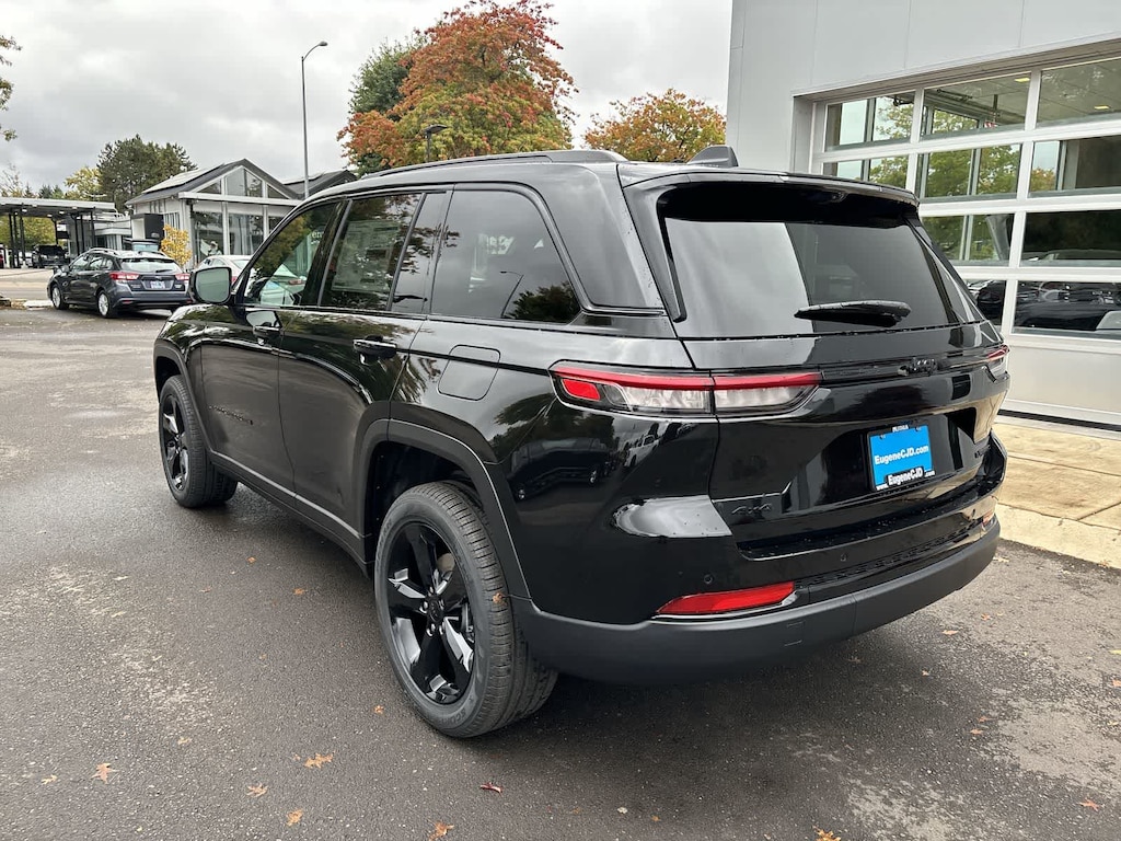 New 2025 Jeep Grand Cherokee Limited Sport Utility