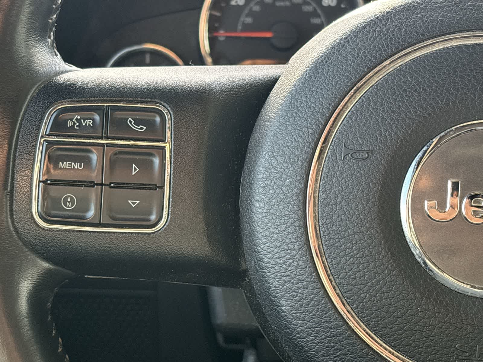 Thumbnail: 2015 Jeep Wrangler - 10