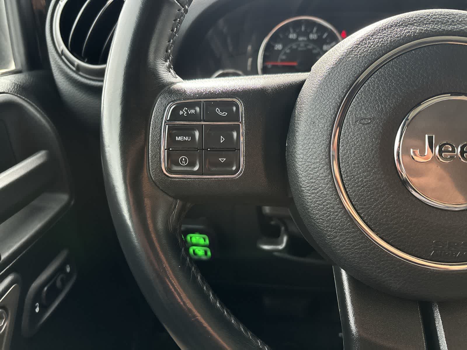 Thumbnail: 2018 Jeep Wrangler - 10