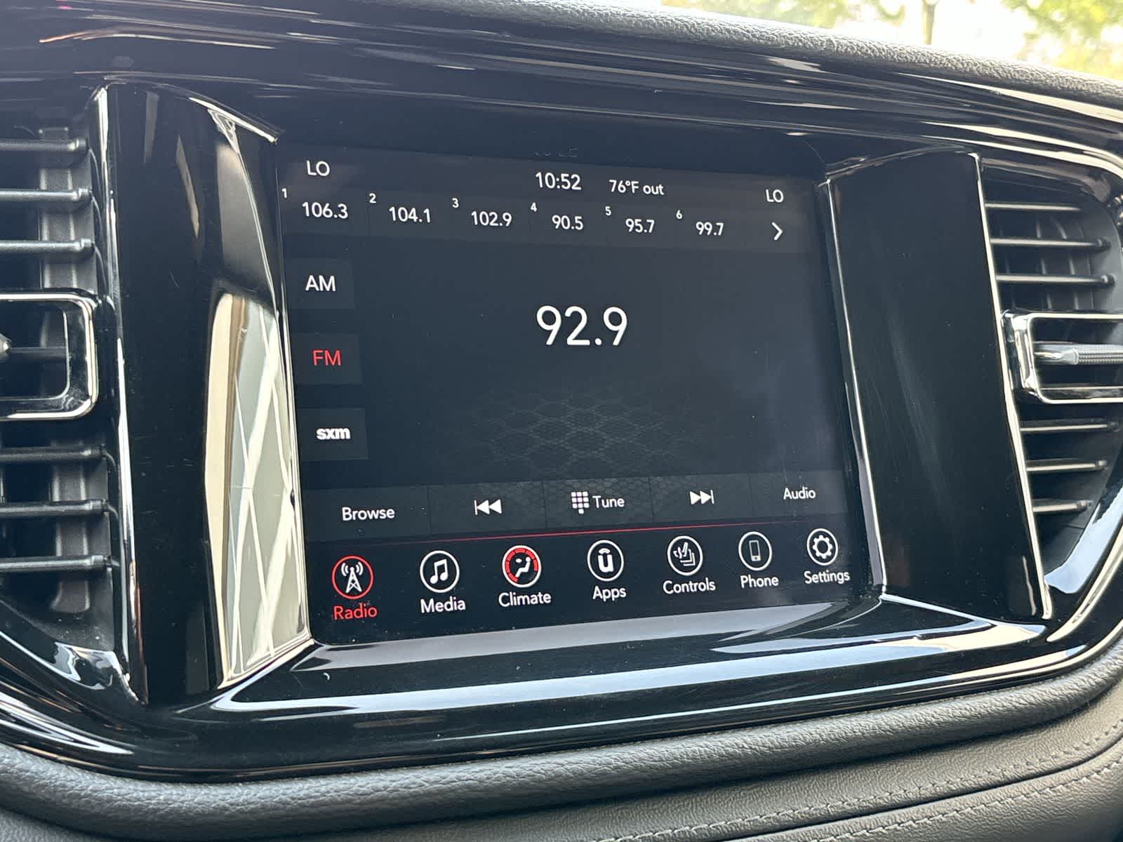 Thumbnail: 2022 Dodge Durango - 15