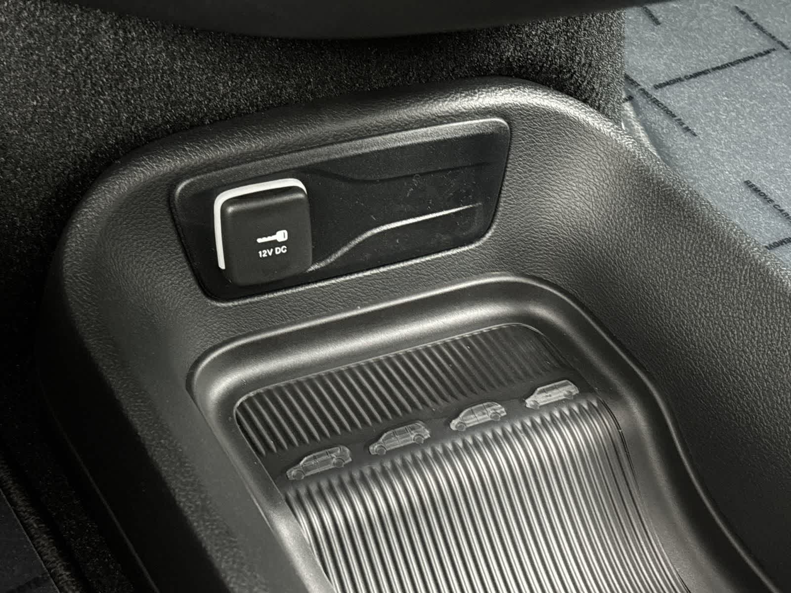 Thumbnail: 2026 Chrysler Pacifica - 26