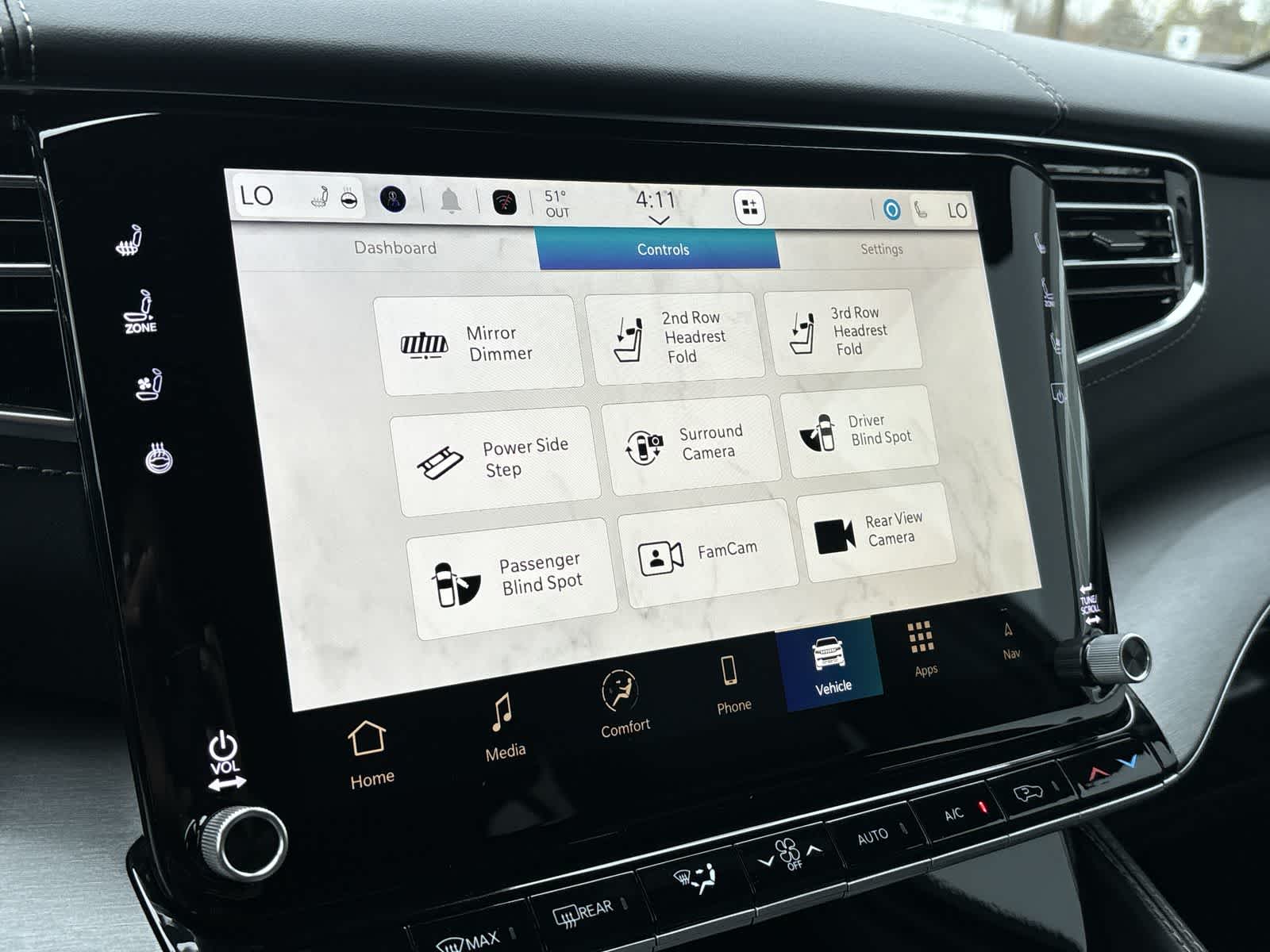 Thumbnail: 2026 Jeep Grand Wagoneer - 21
