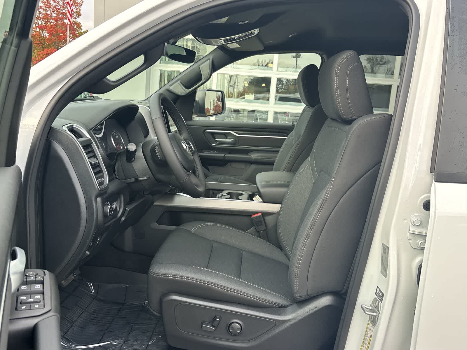 Thumbnail: 2026 RAM 1500 - 13