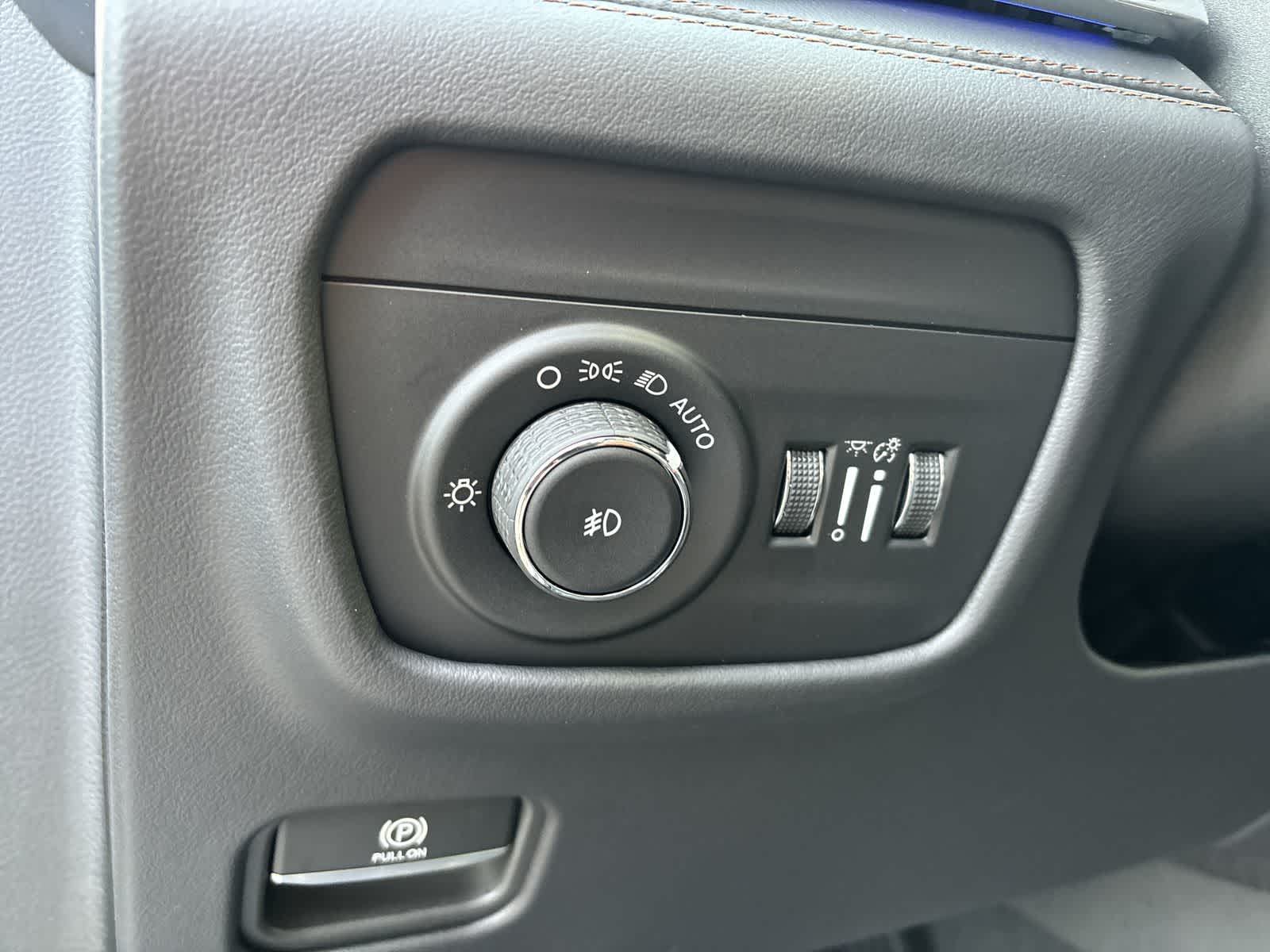 Thumbnail: 2025 Jeep Grand Cherokee - 11