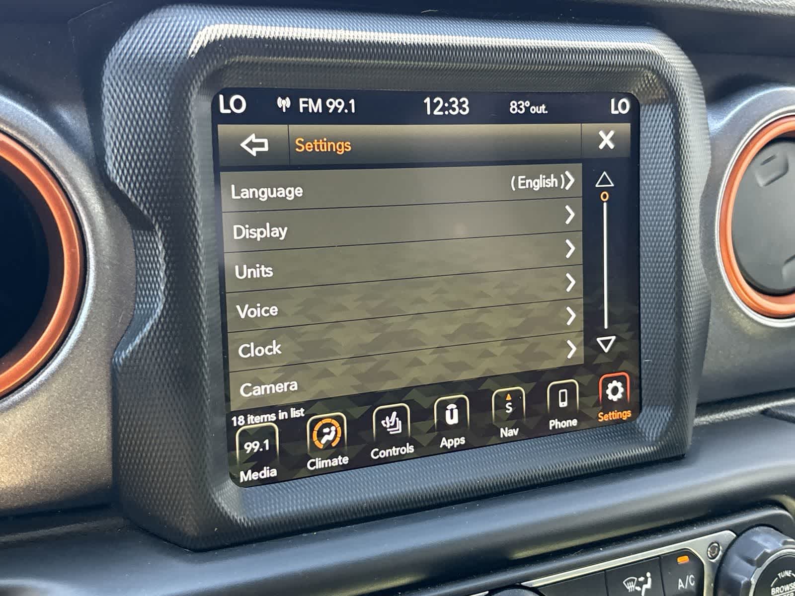 Thumbnail: 2022 Jeep Gladiator - 22