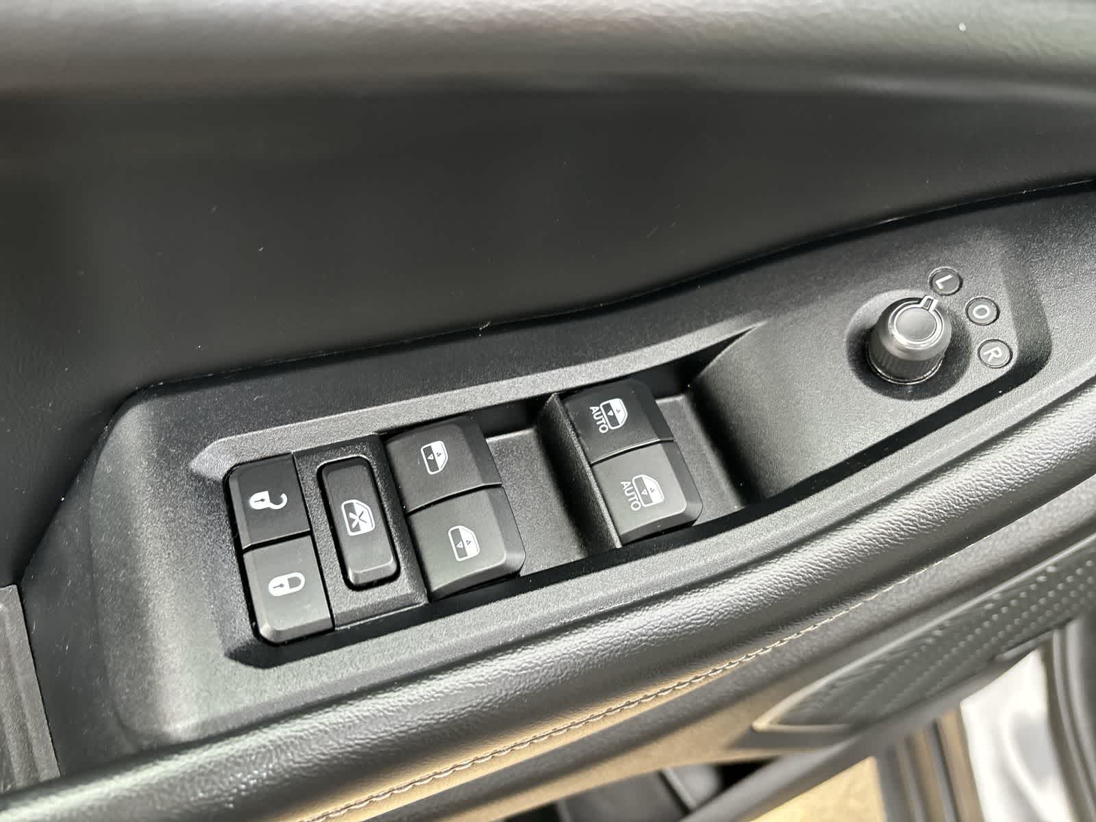 Thumbnail: 2024 Jeep Grand Cherokee - 8