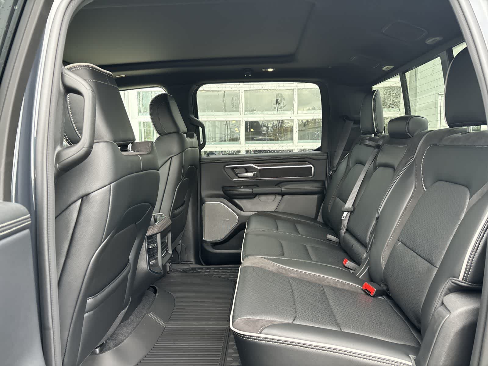 Thumbnail: 2026 RAM 1500 - 9