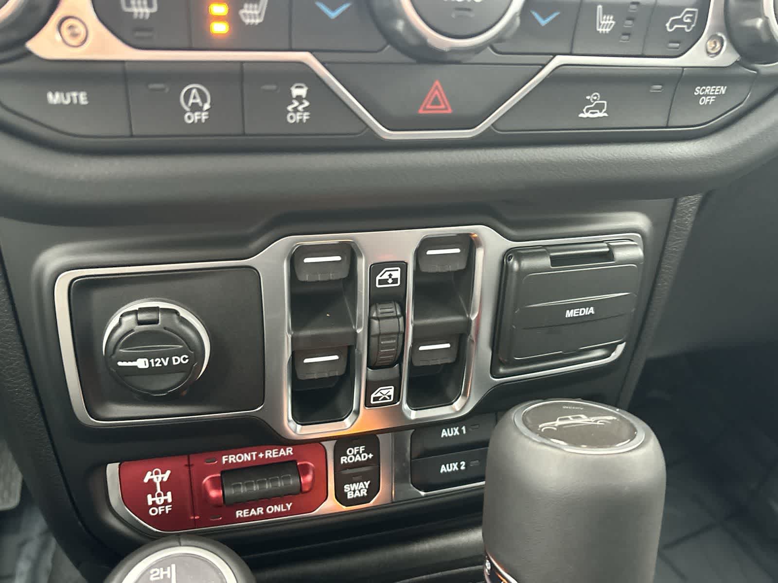 Thumbnail: 2026 Jeep Gladiator - 27