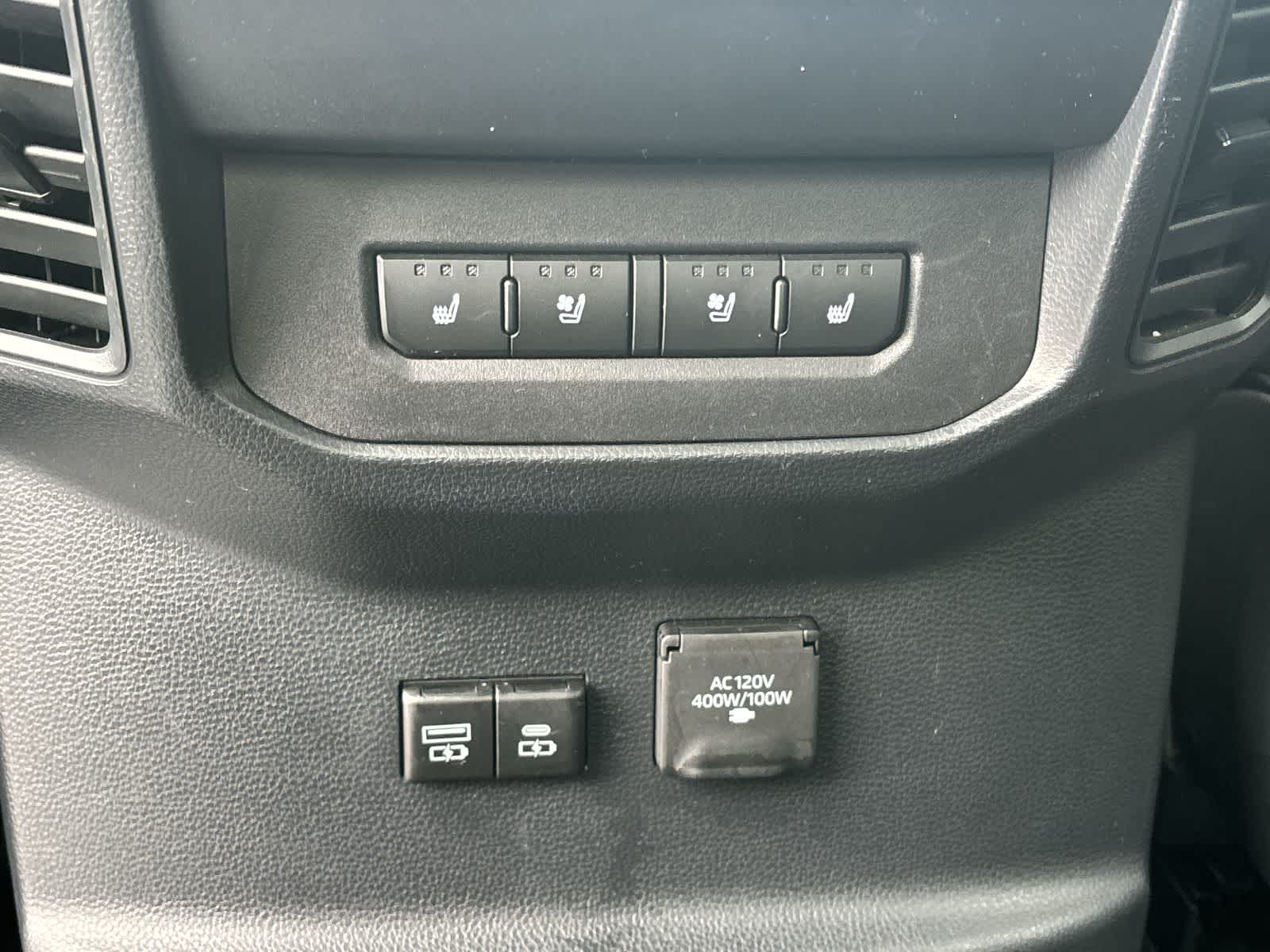 Thumbnail: 2023 Toyota Tundra - 9