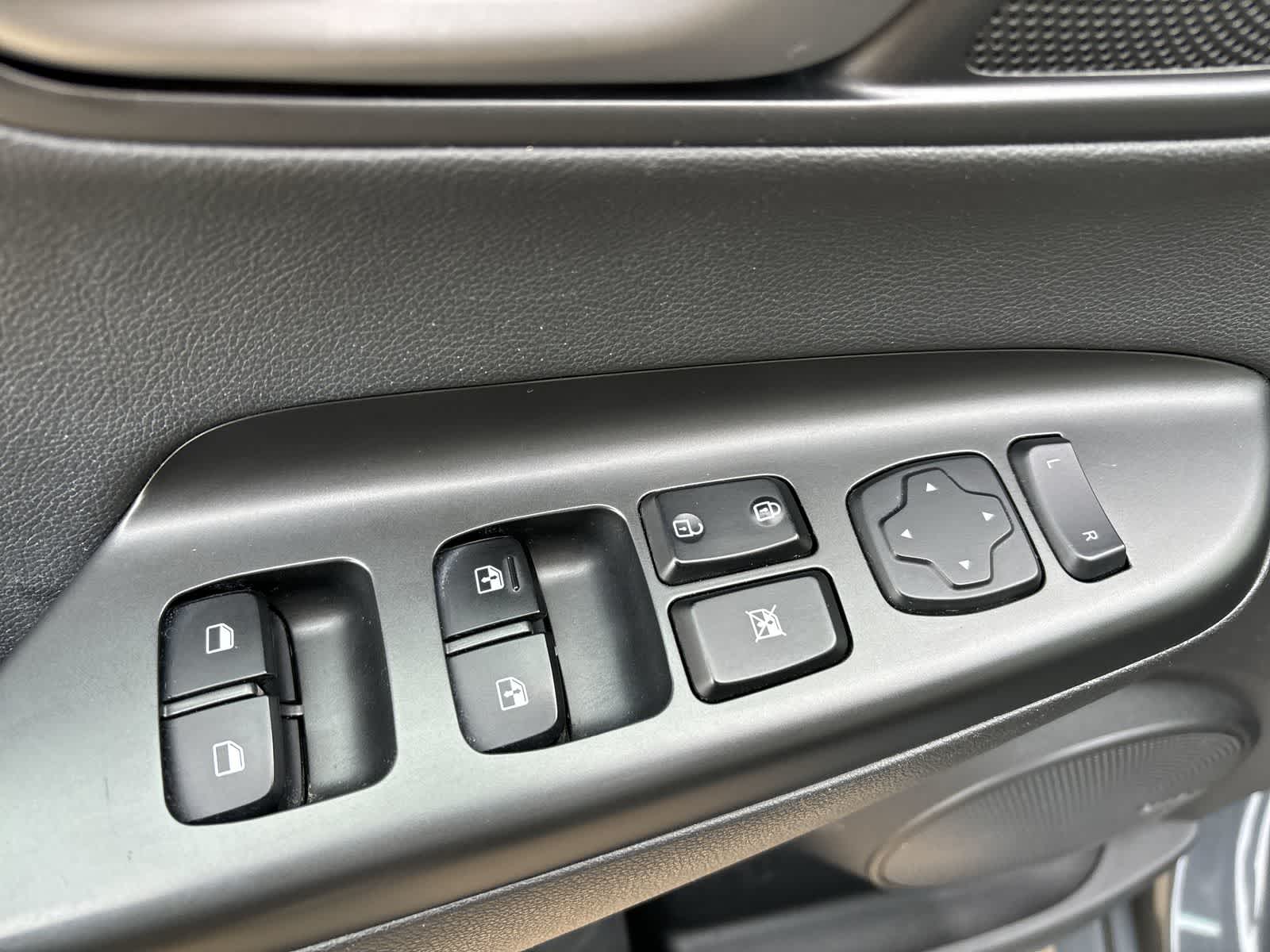 Thumbnail: 2020 Hyundai Kona - 8