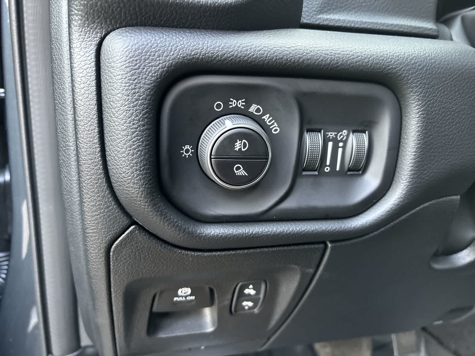 Thumbnail: 2026 RAM 1500 - 11