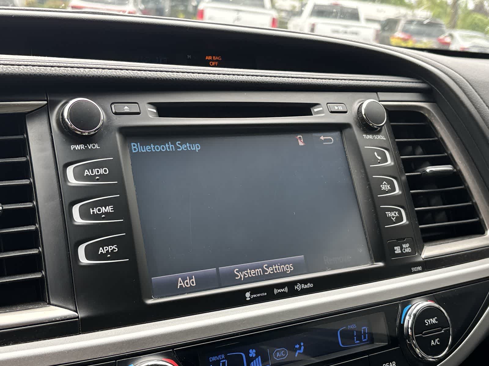 Thumbnail: 2019 Toyota Highlander - 19