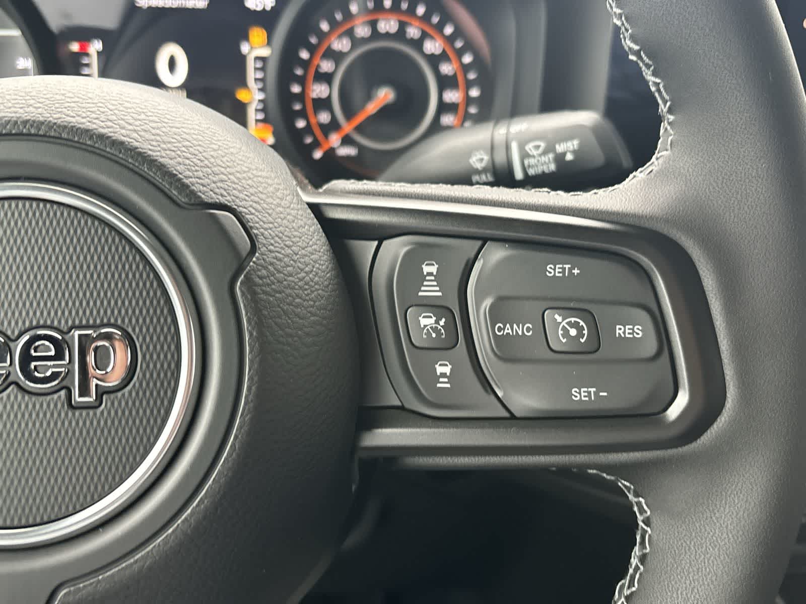 Thumbnail: 2026 Jeep Gladiator - 15