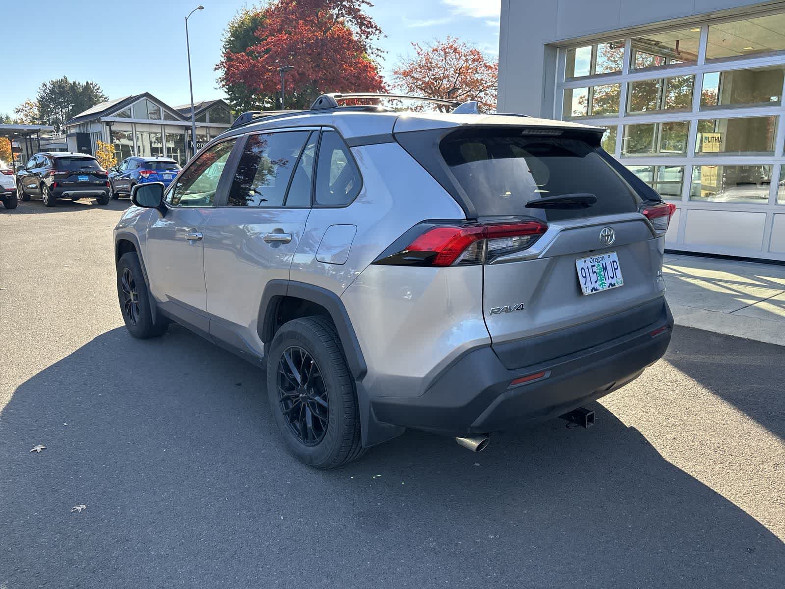 Thumbnail: 2020 Toyota RAV4 - 3