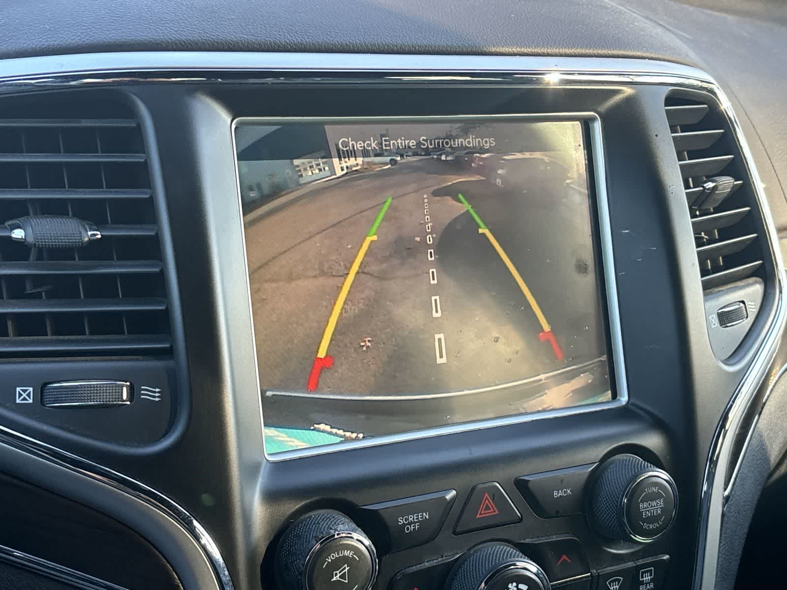 Thumbnail: 2014 Jeep Grand Cherokee - 19