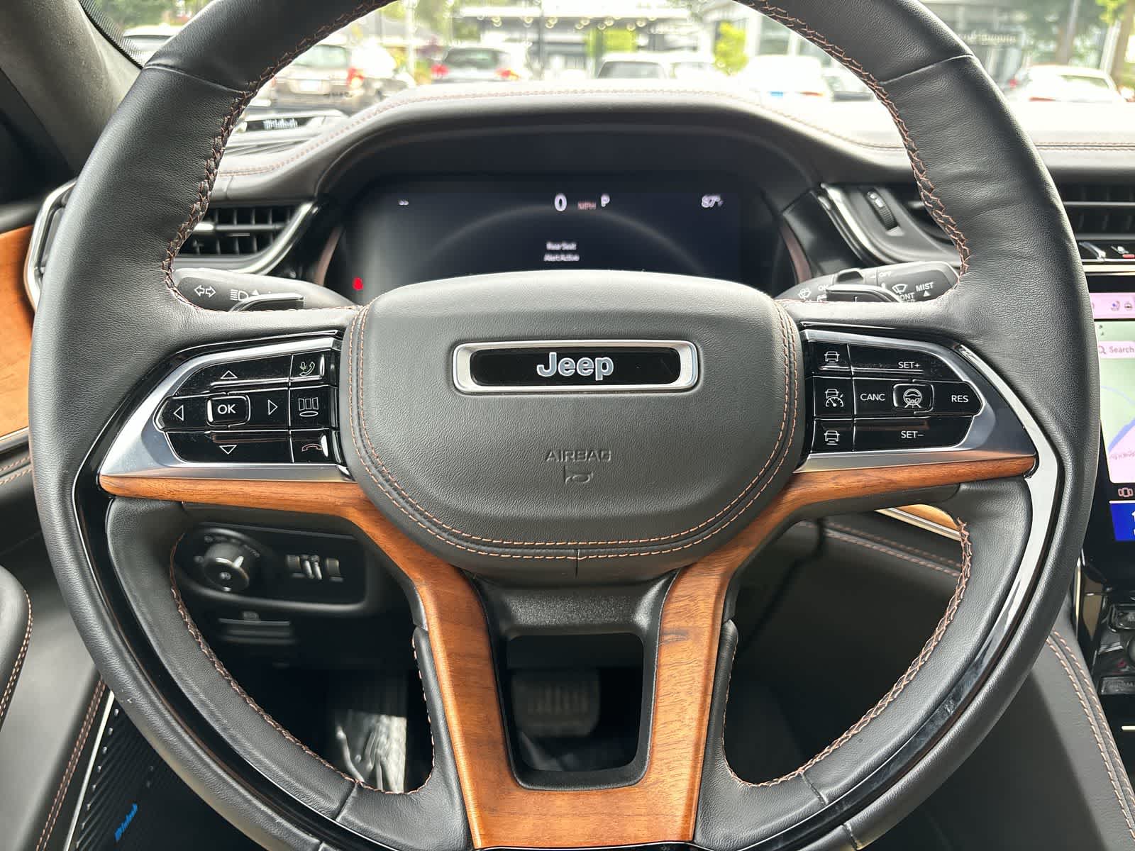 Thumbnail: 2023 Jeep Grand Cherokee - 11