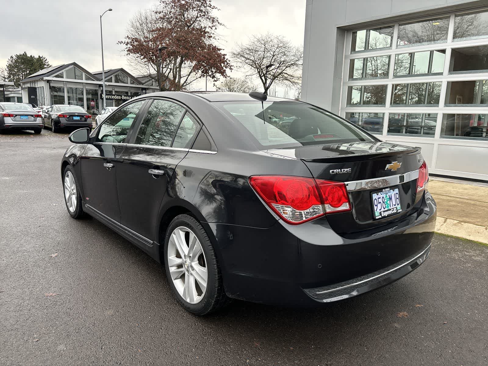 Thumbnail: 2016 Chevrolet Cruze - 3