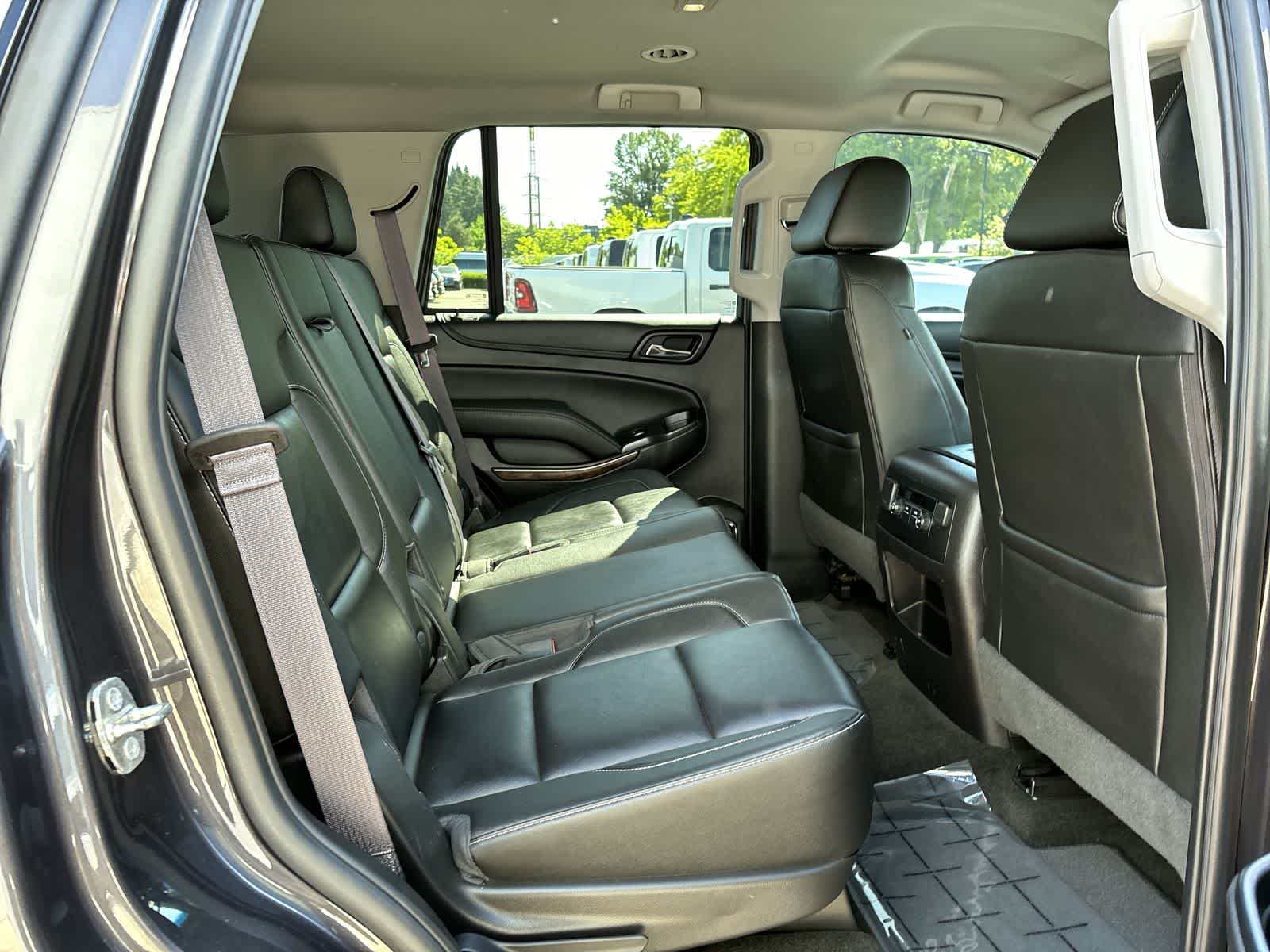 2017 Chevrolet Tahoe LT 6