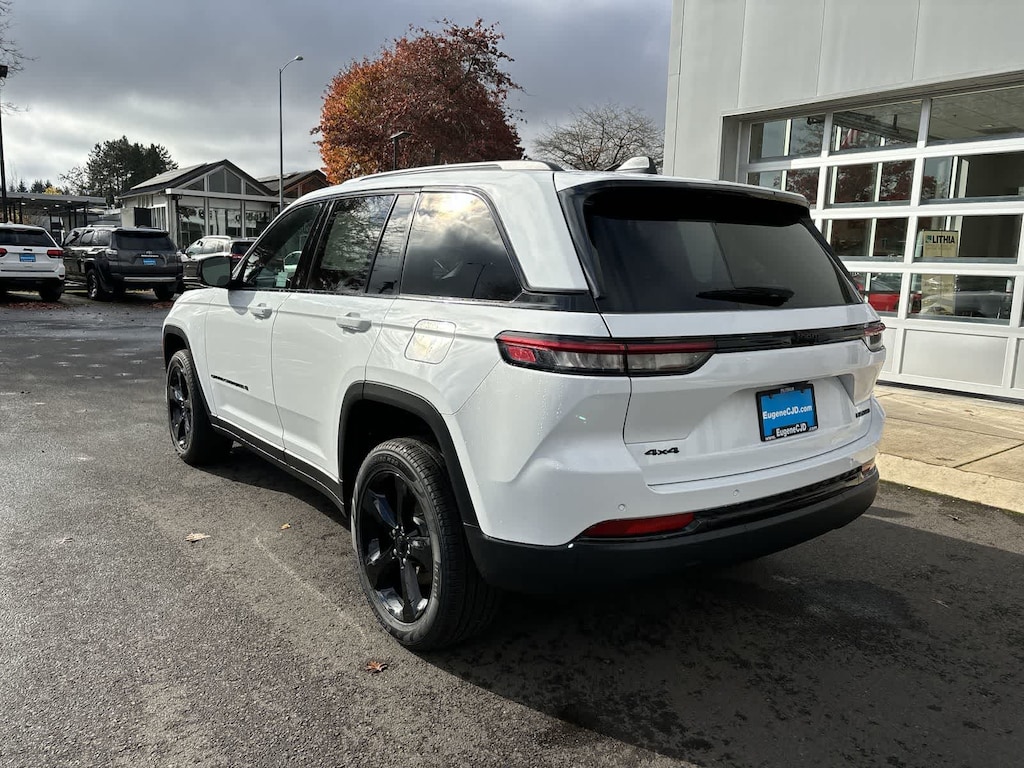 New 2025 Jeep Grand Cherokee Limited Sport Utility